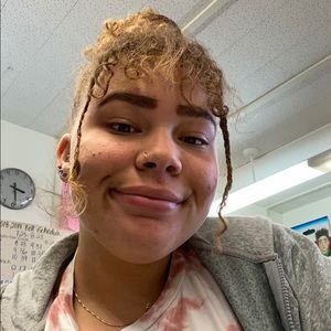 Meet your Posher, Malicia